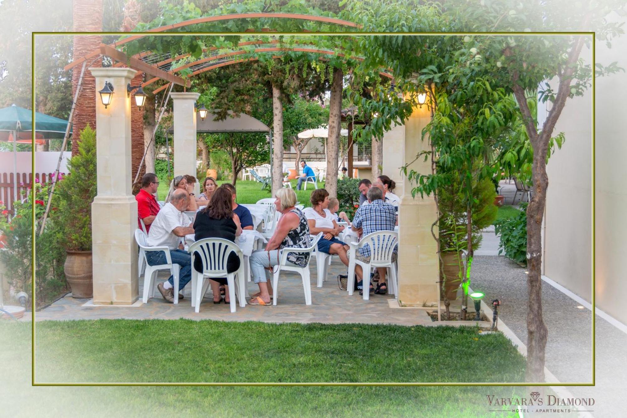 Varvaras Diamond Hotel Platanes  Buitenkant foto