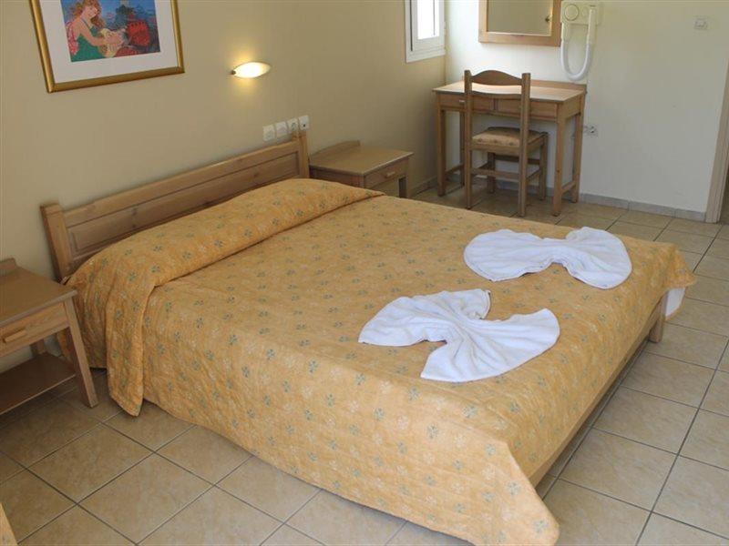 Varvaras Diamond Hotel Platanes  Buitenkant foto