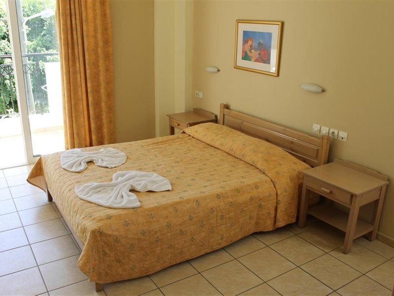 Varvaras Diamond Hotel Platanes  Buitenkant foto